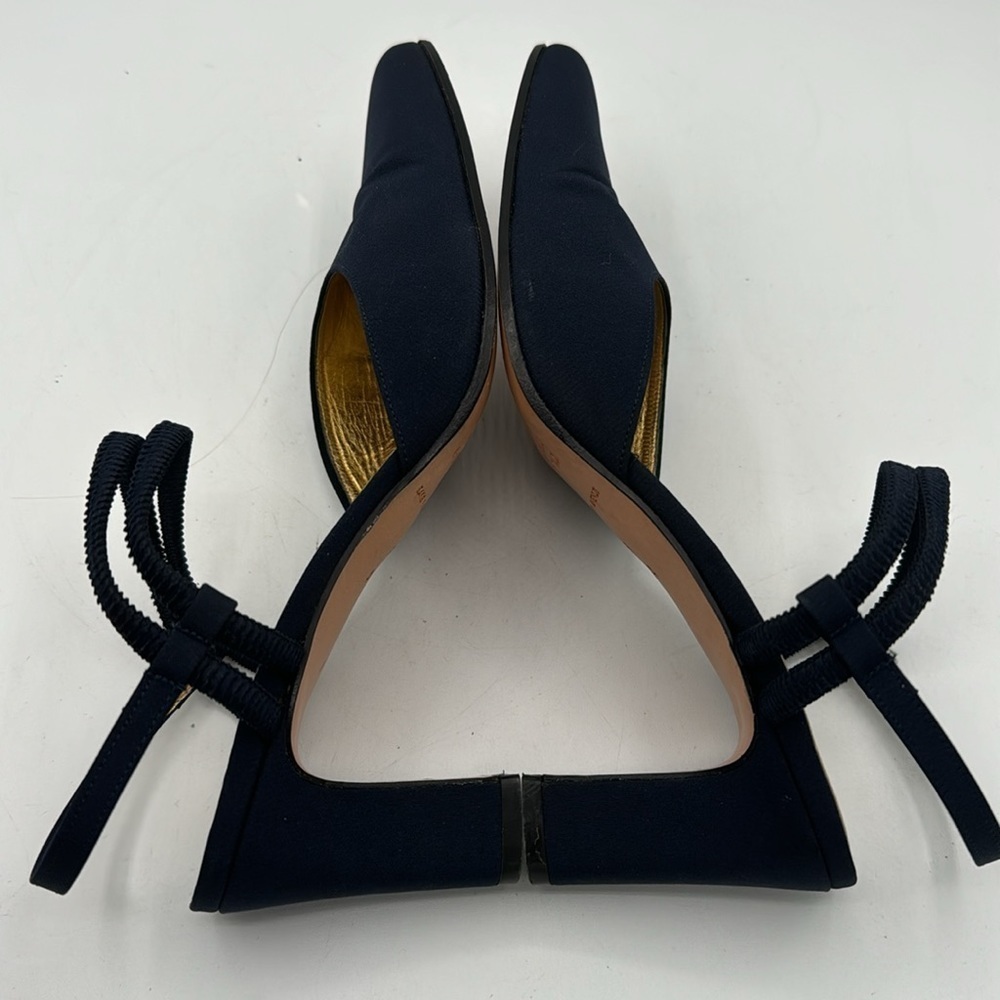 Saks Fifth Avenue dark blue 2.75” heel Sz 8AA (narrow) light wear - Picture 4 of 7